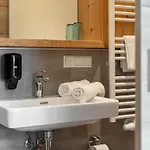 Apartment Apart33 1-30 *